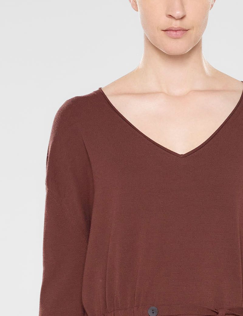 Sarah Pacini Langer sweater mit v-ausschnitt und weichem gürtel