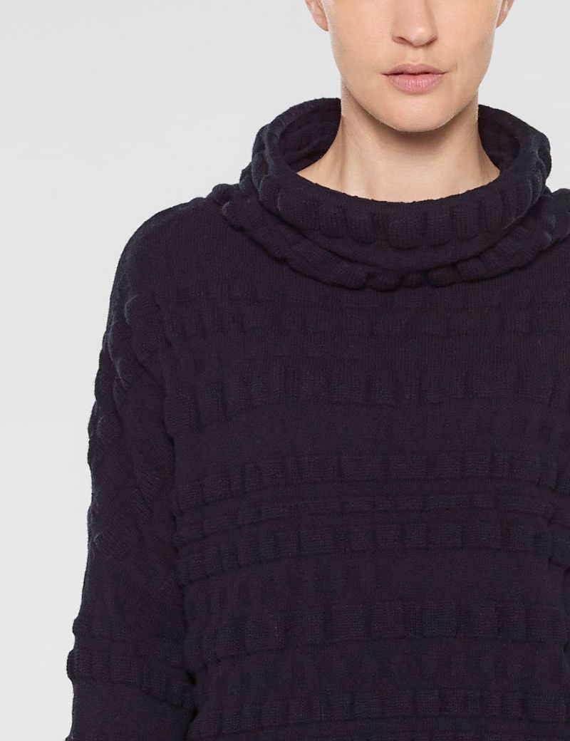 Sarah Pacini Lockerer sweater mit kragen