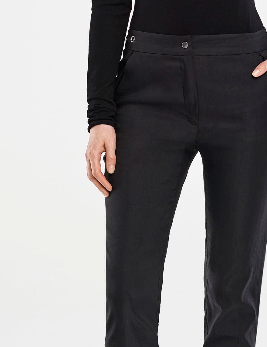 Black linen stretch linen pants by Sarah Pacini