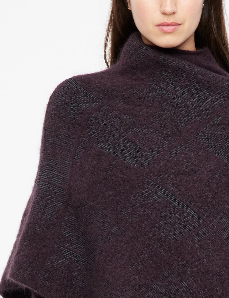 Black viscose poncho - frosted jacquard by Sarah Pacini