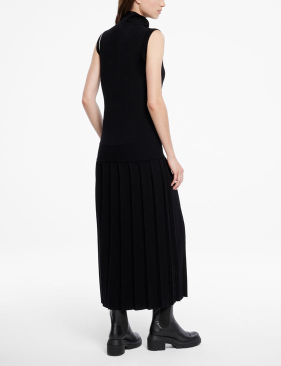 Sarah Pacini Knit dress - sharp pleats