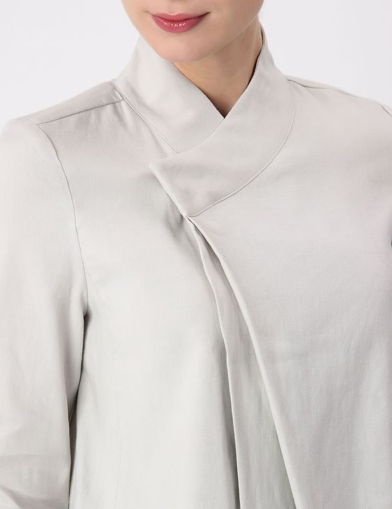 Grey linen jacket by Sarah Pacini