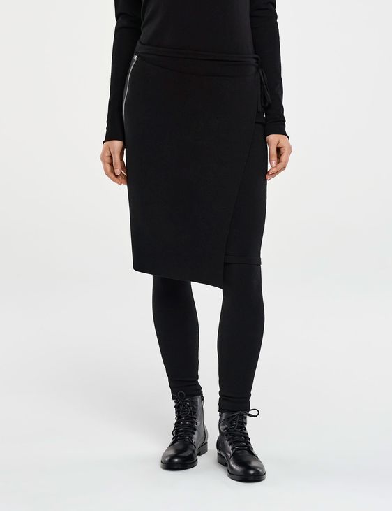 Black knee-length skirt - zipped panel by Sarah Pacini