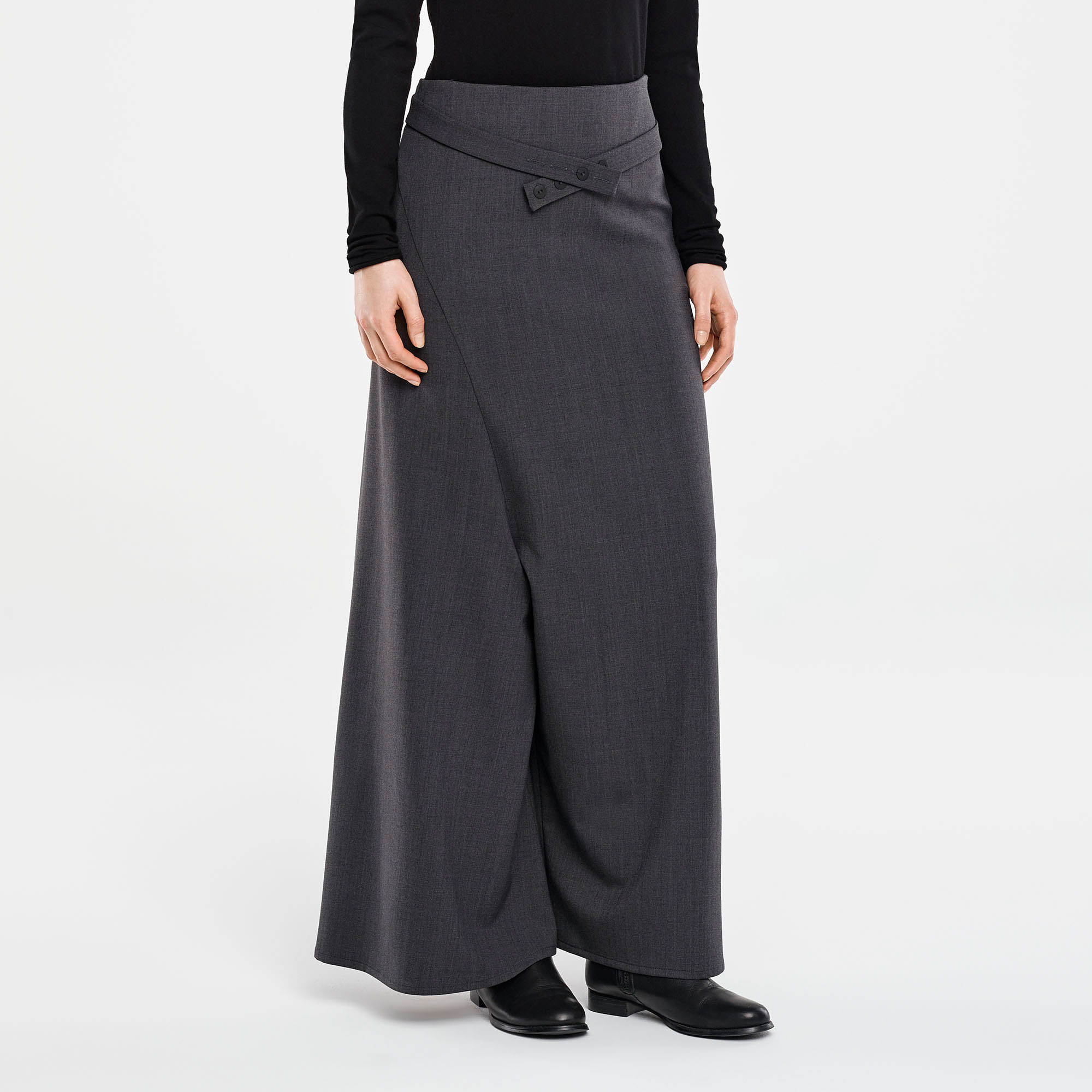 Grey polyester gabardine pant-skirt by Sarah Pacini